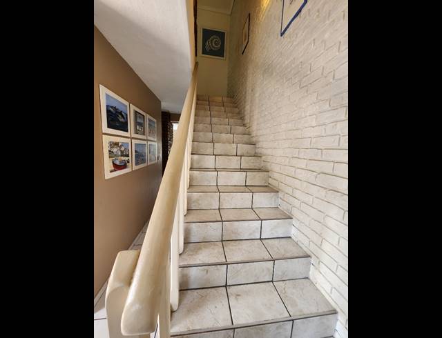 3 BEDROOM TOWNHOUSE FOR SALE IN MANABA BEACH